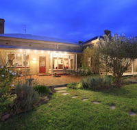 Lochinver Farm Homestead  Cottages - Northern Rivers Accommodation