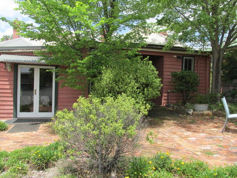 Henrys Cottage - Northern Rivers Accommodation 6