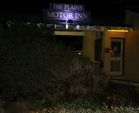 The Plains Motor Inn - Northern Rivers Accommodation 1