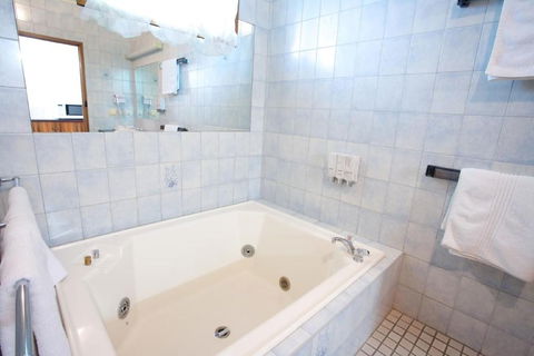 Golden Grain Motor Inn - Northern Rivers Accommodation 1