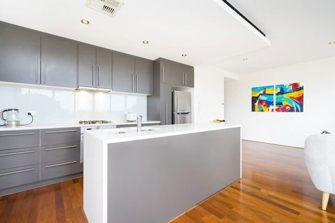 Luxury Modern Double Ensuite Apartment - Northern Rivers Accommodation 3