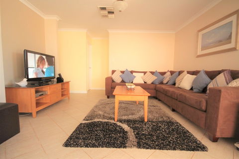 Castaway - Northern Rivers Accommodation 4