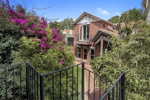 Little St Kilda - Northern Rivers Accommodation 6