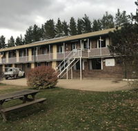 Cooba Holiday Motel