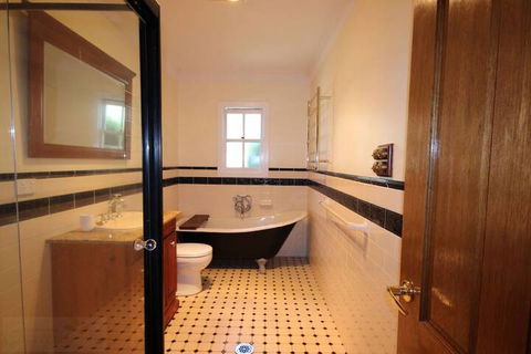 Lily May Cottage - Northern Rivers Accommodation 3