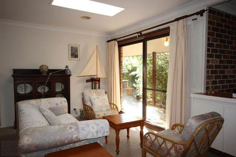 Rosella Retreat - Northern Rivers Accommodation 3