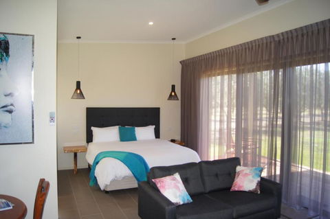 Manzanillo Grove Villa - Northern Rivers Accommodation 5
