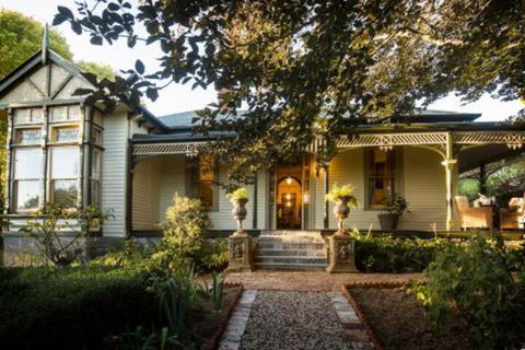 Holyrood House - Northern Rivers Accommodation 0