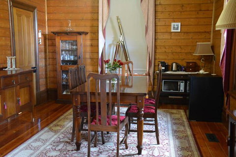 Portarlington Vicarage - Northern Rivers Accommodation 6