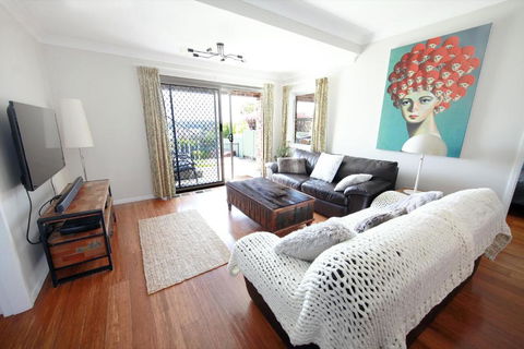 Bundeena Base Holiday Home - Northern Rivers Accommodation 4