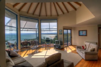 Waterline - Northern Rivers Accommodation 4