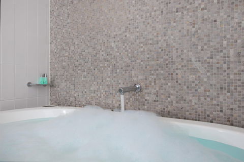 Private Sea Temple Penthouse 407 - Northern Rivers Accommodation 2