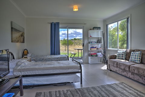 The Blue House - Northern Rivers Accommodation 5