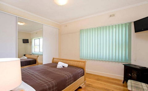 Bella Vista Holiday House - Northern Rivers Accommodation 4