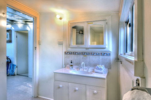 Cove Cottage - Northern Rivers Accommodation 7