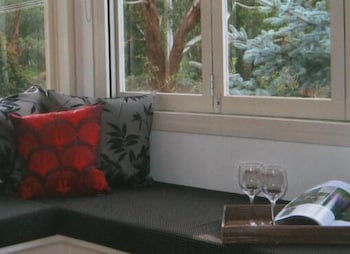 Hollyhock B&B - Northern Rivers Accommodation 1