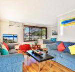 Sandy Toes Beach House Jervis Bay 2min to Beach - Northern Rivers Accommodation