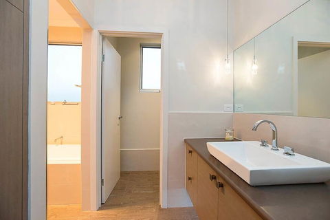 Lavina Luxury Beach House - Northern Rivers Accommodation 4