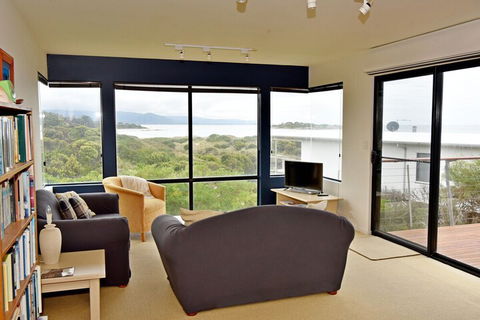 Redbill Drive House - Northern Rivers Accommodation 7