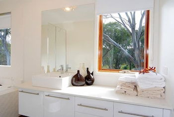 Sun Dew - Northern Rivers Accommodation 2
