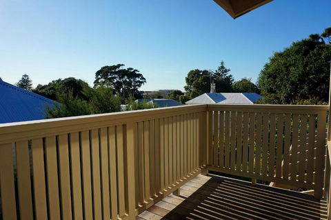 Rip Tide - Northern Rivers Accommodation 1