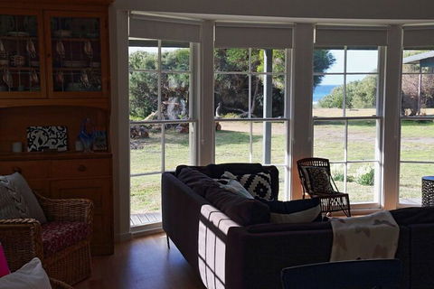 White Shell Cottage - Northern Rivers Accommodation 6