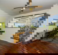 Horseshoe Bay Vista - Northern Rivers Accommodation