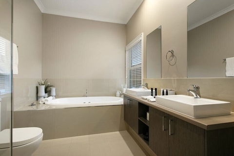 Kerami Manor - Northern Rivers Accommodation 2