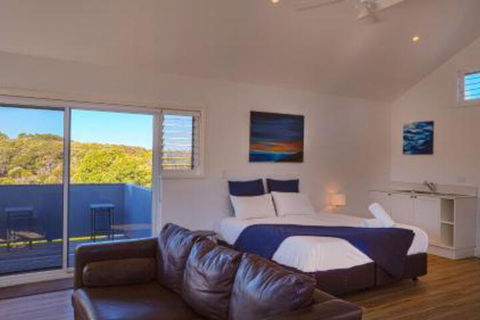 The White House At Wallcliffe Farms - Northern Rivers Accommodation 2