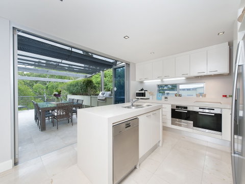 The Penthouse At Little Beach - Northern Rivers Accommodation 3