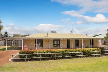 Crystal Shores - Northern Rivers Accommodation 1