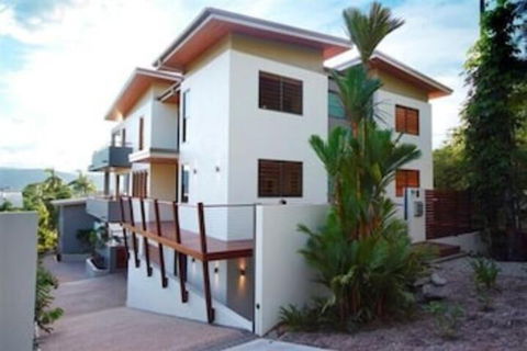 Villa One On Murphy Luxury Villa - Northern Rivers Accommodation 2