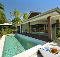 17 Cascade Luxury House on Fairway - Northern Rivers Accommodation