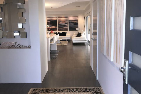 Magnificent Beach Retreat - Northern Rivers Accommodation 3