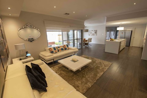 Magnificent Beach Retreat - Northern Rivers Accommodation 6