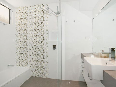 Okinja 71 Hawaiian Escape On The Sunshine Coast! - Northern Rivers Accommodation 5