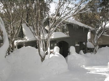 Bright - Northern Rivers Accommodation 0