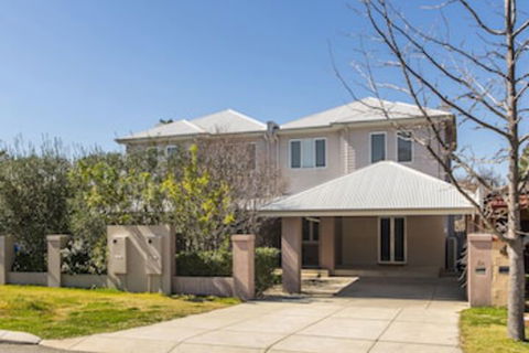 Inner Western Suburbs Retreat - Northern Rivers Accommodation 0