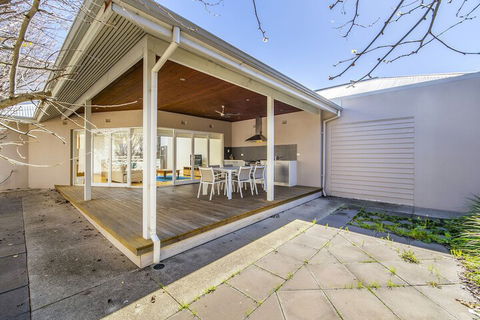 Inner Western Suburbs Retreat - Northern Rivers Accommodation 2