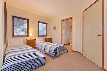 Square Bear - Northern Rivers Accommodation 3