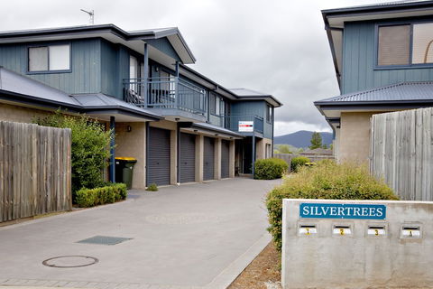 Silvertrees 4 - McLure Circuit, Jindabyne - Northern Rivers Accommodation 0