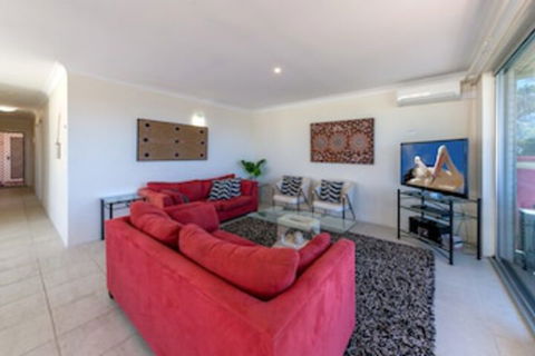 Laman Lodge Unit 5 15 Laman Street - Northern Rivers Accommodation 0