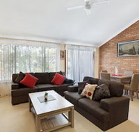 Macadamia Court 2/8 Government Road - Northern Rivers Accommodation