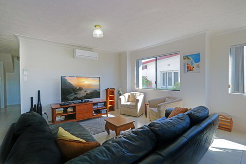 Acacia Kingscliff Town Holiday Apartment - Northern Rivers Accommodation 4