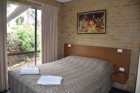 Valley Views Motel & Chalets - Northern Rivers Accommodation 3