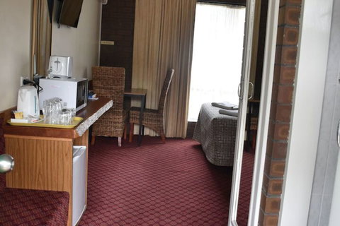 Valley Views Motel & Chalets - Northern Rivers Accommodation 6