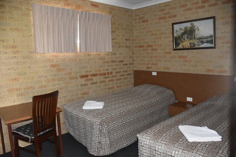 Valley Views Motel & Chalets - Northern Rivers Accommodation 5