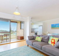 Beachside Bliss 12 Kingsway - Northern Rivers Accommodation