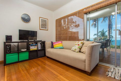Pambula Family Beach House - Northern Rivers Accommodation 4