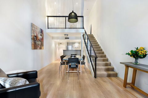 Surry Hills Modern One Bedroom Apartment - GOU - Northern Rivers Accommodation 4